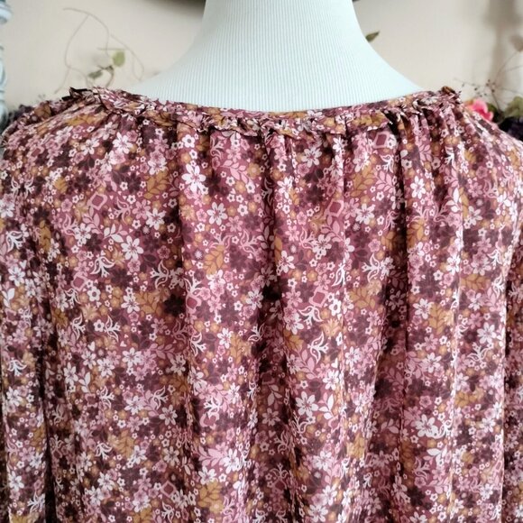 Max Studio Ditsy Floral Chiffon Top L Ruffles Cold Shoulder Lined Blouson Waist - Picture 5 of 7